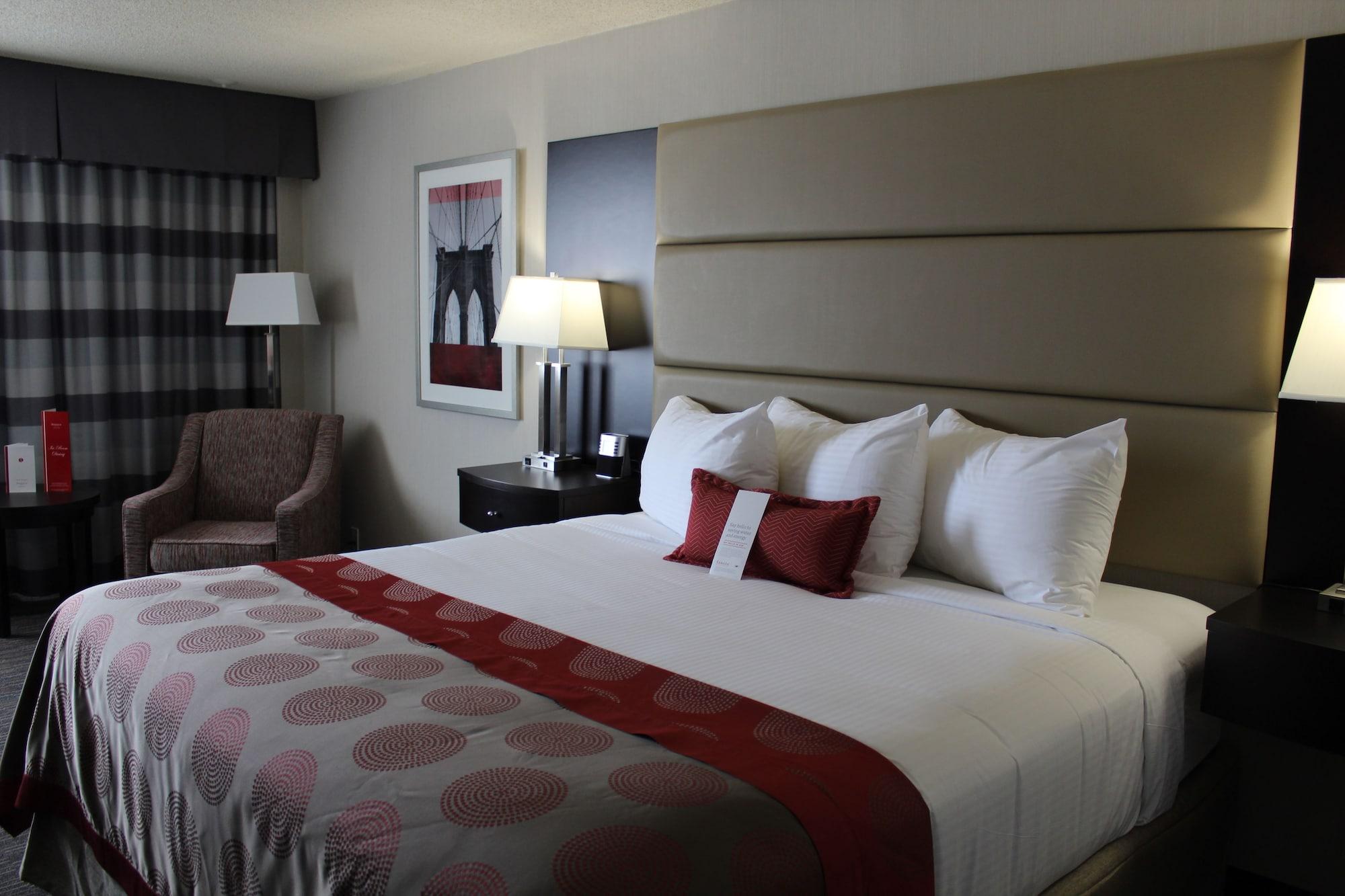 Ramada Plaza By Wyndham Regina Downtown Hotell Exteriör bild
