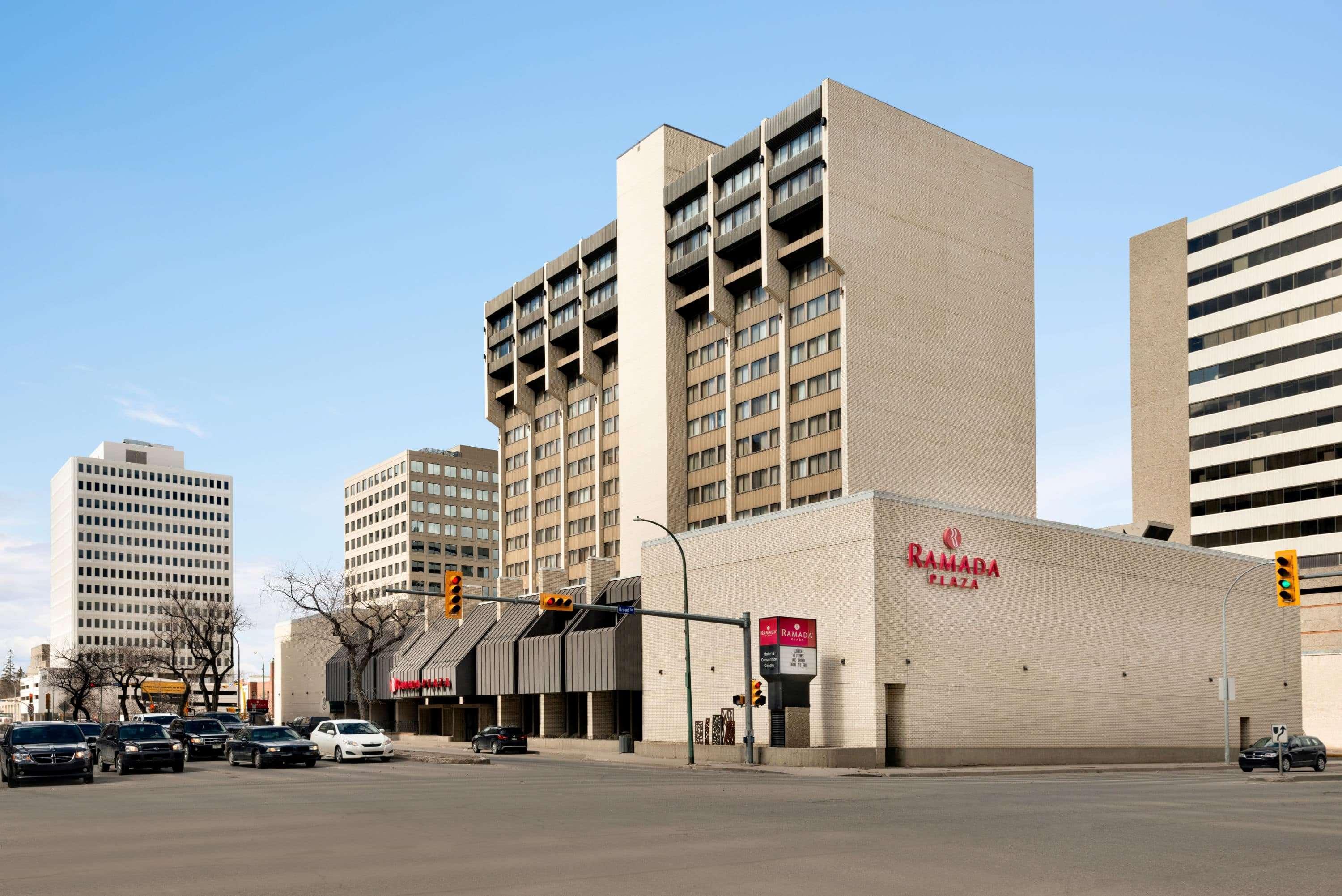 Ramada Plaza By Wyndham Regina Downtown Hotell Exteriör bild