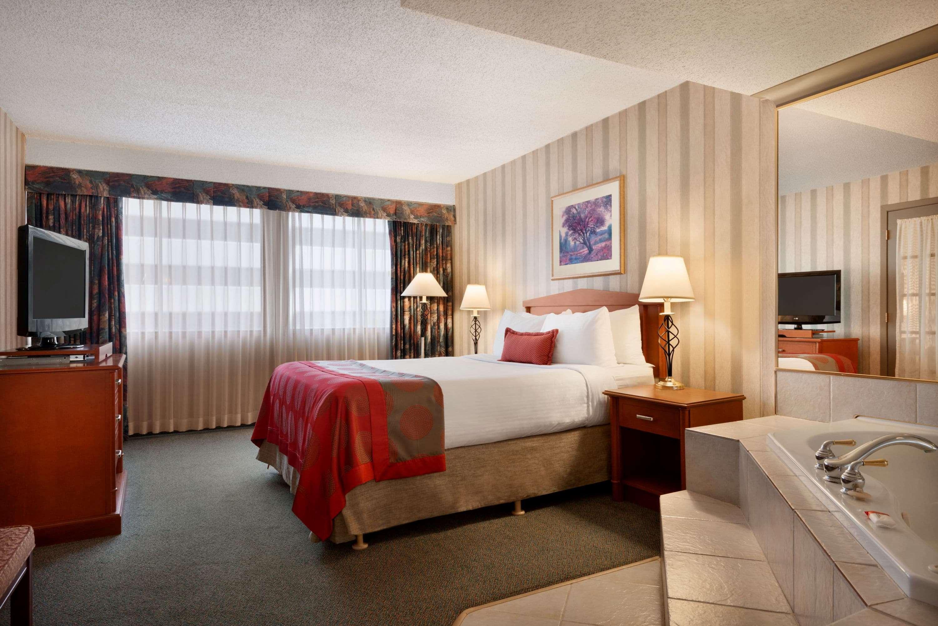 Ramada Plaza By Wyndham Regina Downtown Hotell Exteriör bild
