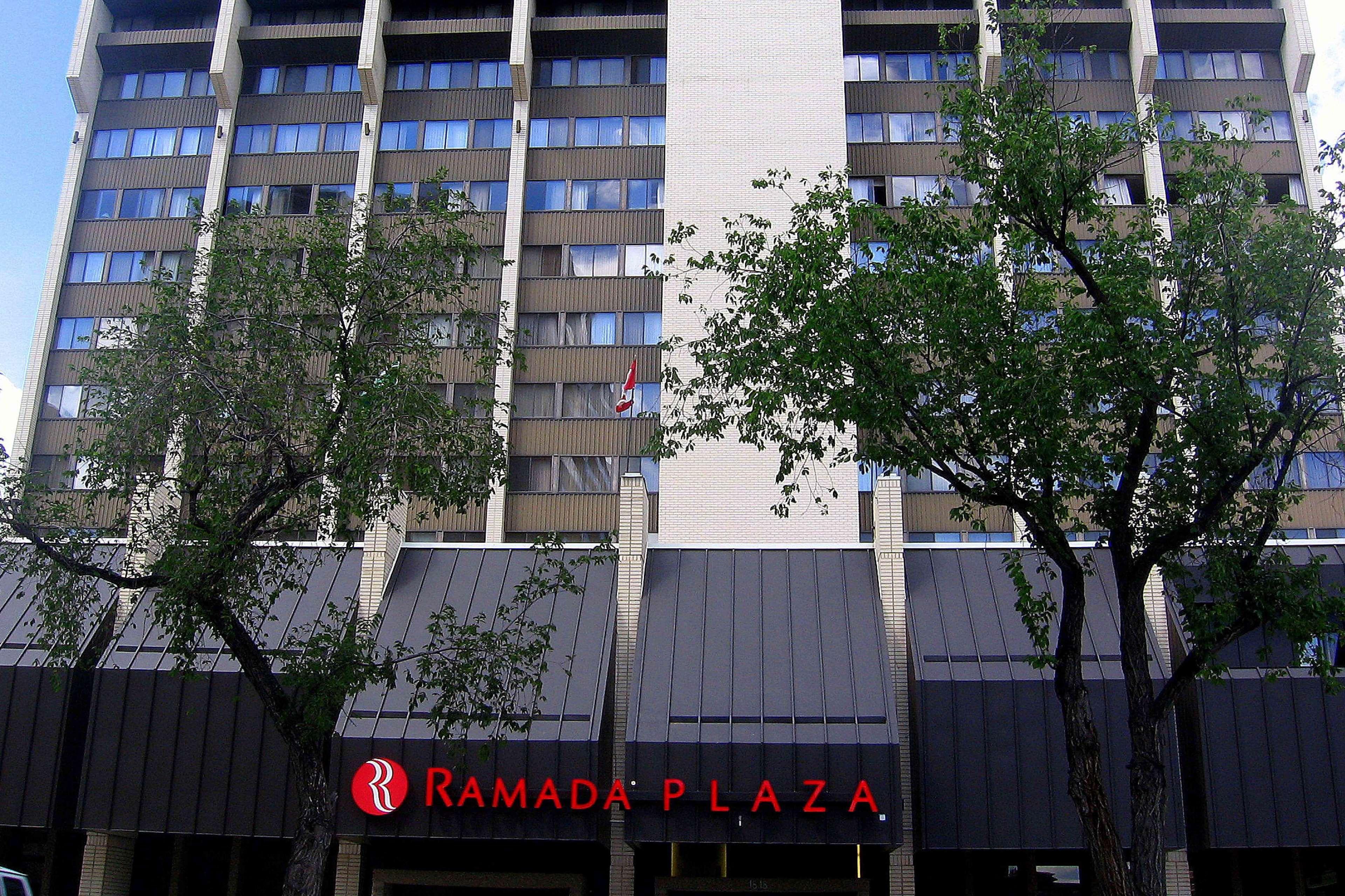 Ramada Plaza By Wyndham Regina Downtown Hotell Exteriör bild